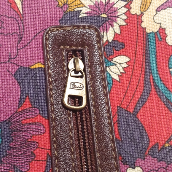 SakRoots Crimson Flower Power Critter Tote - Picture 7 of 15